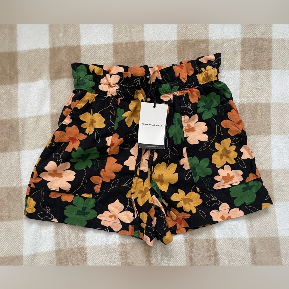 NWT Who What Wear Women’s XS Floral Print Black Shorts Linen Rayon Blend